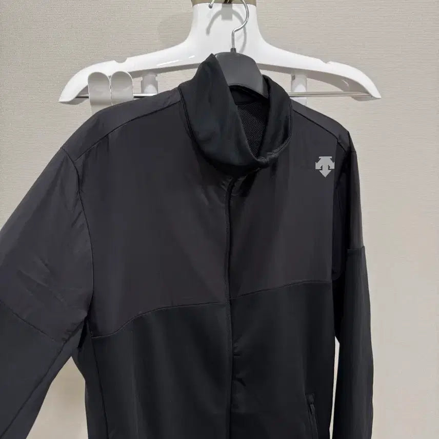 [BUNJANG] Descente Zip-Up Jacket (Size M) / 데상트 집업 자켓 95사이즈