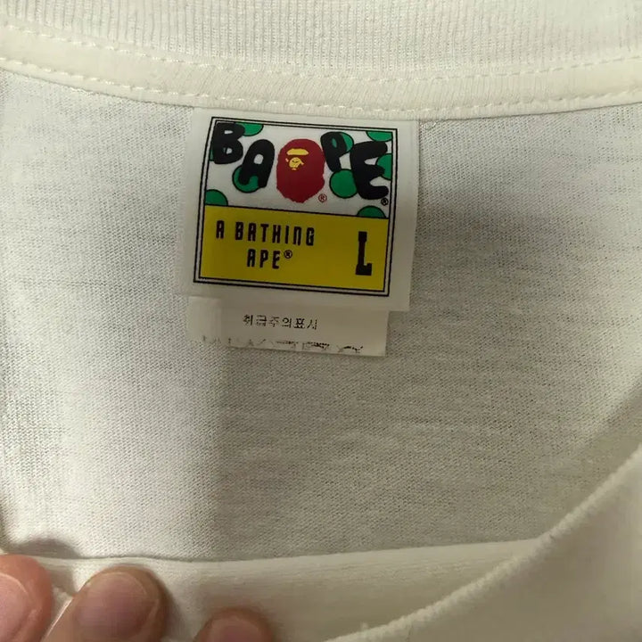 [BUNJANG] A Bathing Ape First Camo College T-Shirt White Green L / ( 상태 좋음 L ) 베이프 퍼스트 카모 컬리지 티셔츠 화이트 그린