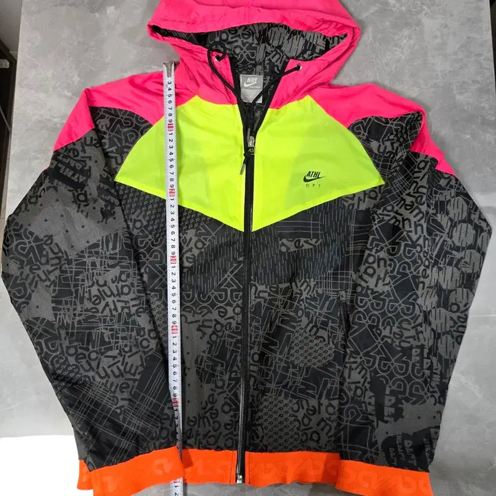 [BUNJANG] Nike Colorblock Windbreaker Jacket / 나이키 바람막이 형광 핑크 배색
