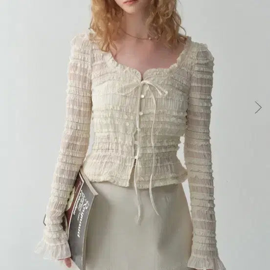 [BUNJANG] Ploomm Shirring Blouse Ivory / 플로움 셔링 블라우스 아이보리