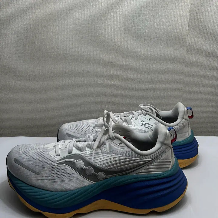[BUNJANG] Saucony Hurricane 24 Stability Running Shoes (265) / 써코니 허리케인 24 런닝화(안정화)(265)