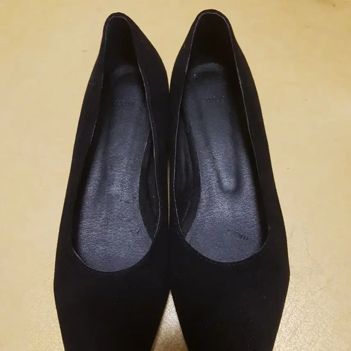 [BUNJANG] MOJO Black Suede Flat Shoes / 모조 mojo 블랙 스웨이드 플랫슈즈