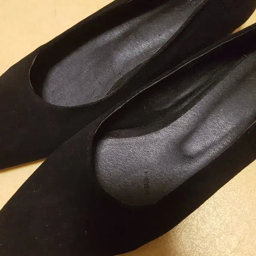 [BUNJANG] MOJO Black Suede Flat Shoes / 모조 mojo 블랙 스웨이드 플랫슈즈