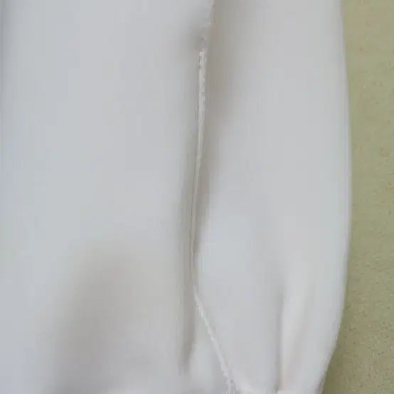 [BUNJANG] TIME Ribbon Tie Blouse / TIME 타임 리본 묶음 블라우스