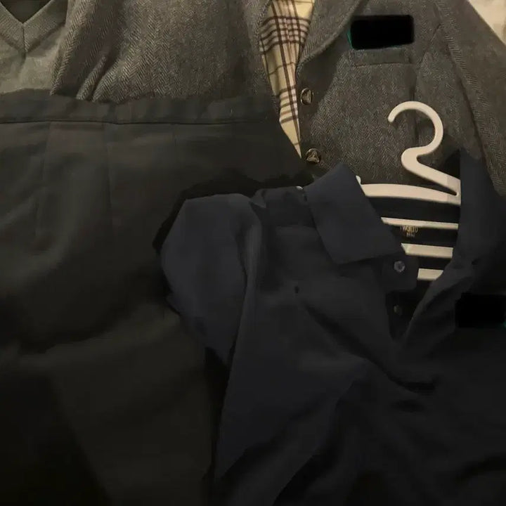 [BUNJANG] School Uniform Navy Blazer, White Shirt, Black Skirt, and Vest Knit / 교복마이자켓 남색 셔츠 생활복 검정 스커트 치마 조끼니트