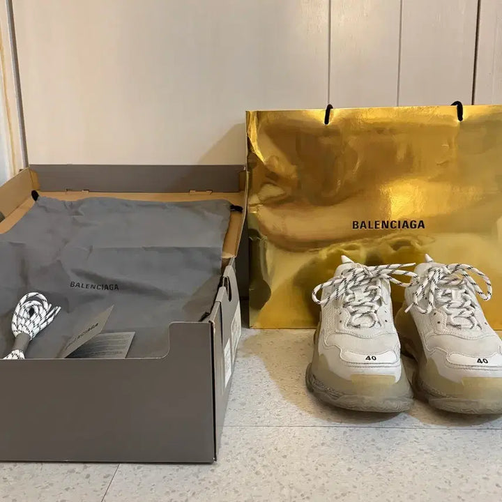 [BUNJANG] Balenciaga Triple S Sneakers / 발렌시아가 트리플s