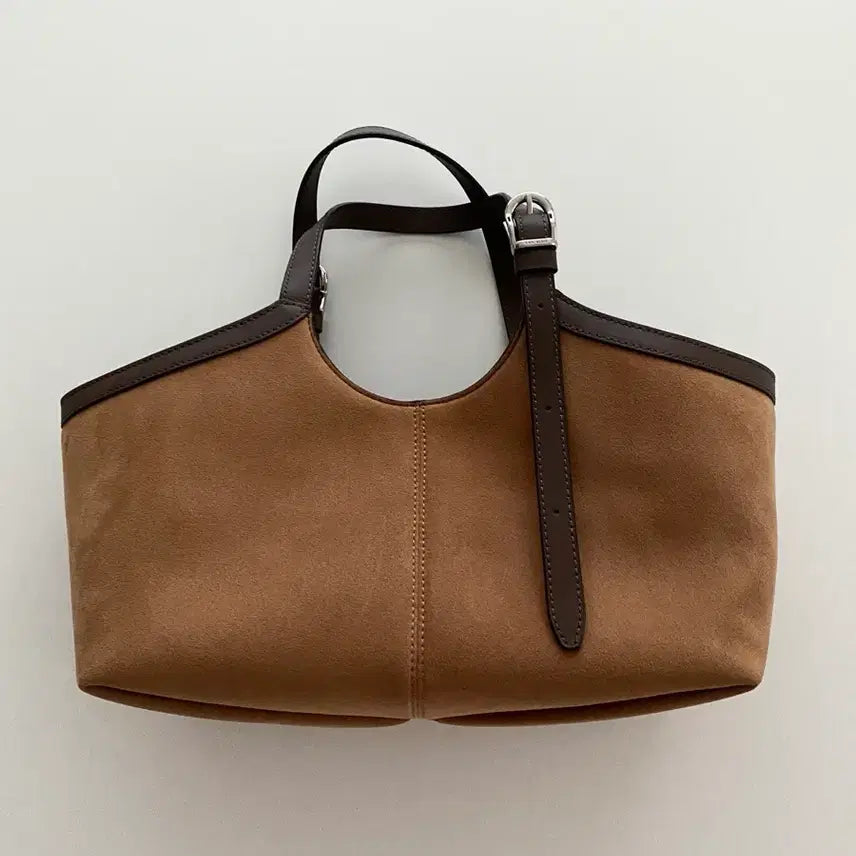 [BUNJANG] Banloe Suede Shoulder Bag / 반로에 스웨이드 숄더백