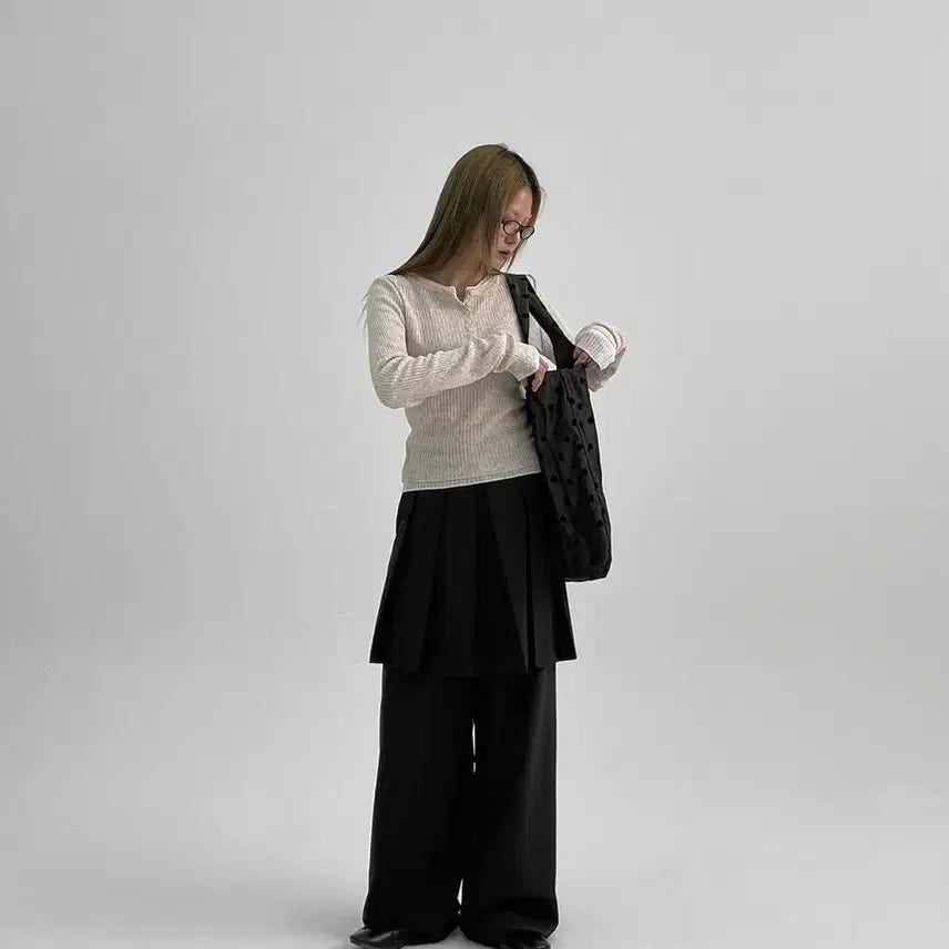 [BUNJANG] Black Up Iloten Pleated Layered Skirt Pants Black / 블랙업 일로텐 플리츠 레이어드 스커트팬츠 블랙