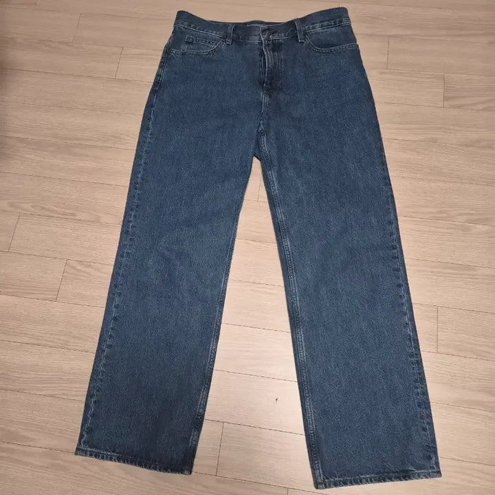 [BUNJANG] Uniqlo JWA Straight Fit Jeans - Size 33 / 유니클로  스트레이트핏 JWA 청바지 33사이즈