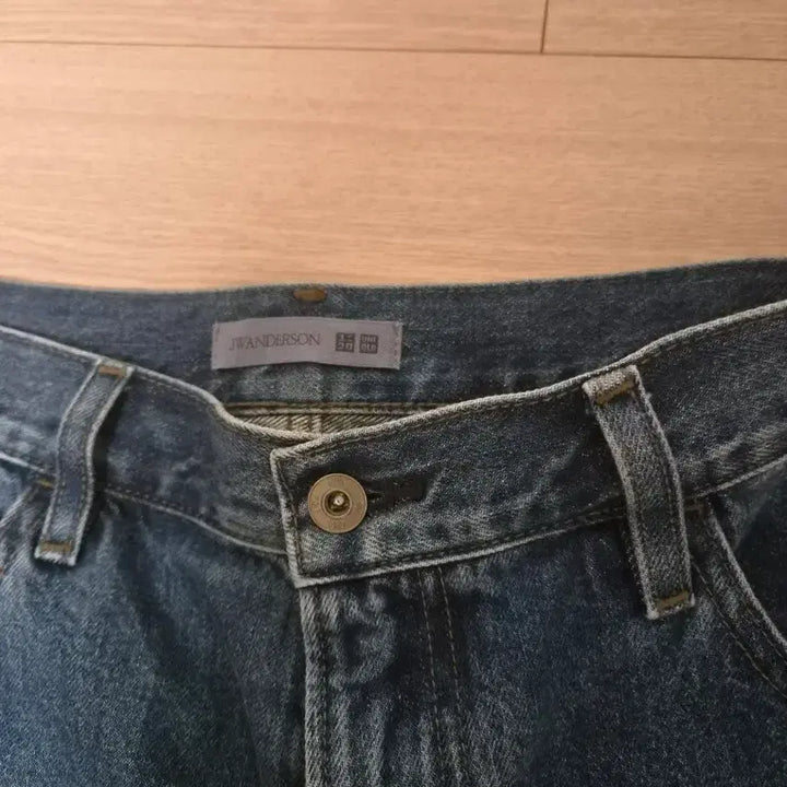 [BUNJANG] Uniqlo JWA Straight Fit Jeans - Size 33 / 유니클로  스트레이트핏 JWA 청바지 33사이즈