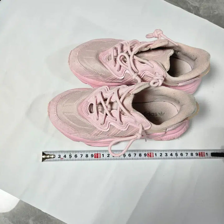 [BUNJANG] Adidas Ozweego Pink Sneakers / 아디다스 오즈위고 핑크 운동화