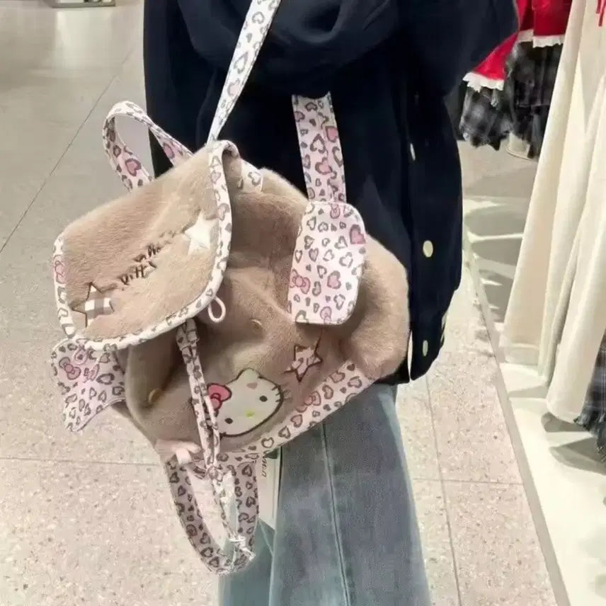 [BUNJANG] Hello Kitty Leopard Print Fur Backpack / 헬로키티 호피 퍼 털가방 백팩