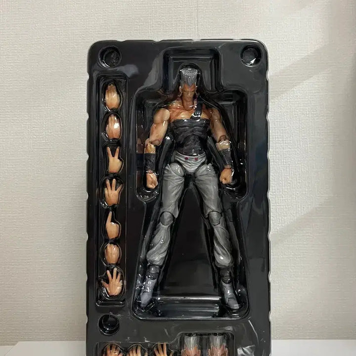 [SOLD OUT] 죠죠 장 피에르 폴나레프 초상가동 초판 판매