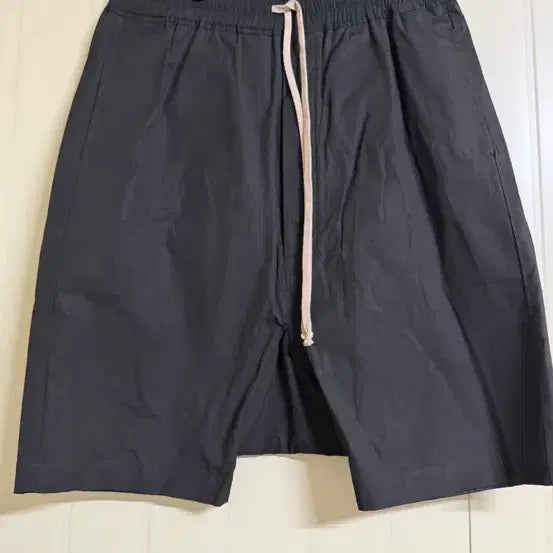 [BUNJANG] Rick Owens Black Drawstring Shorts / 52) 릭오웬스 드로우스트링 쇼츠 팬츠 블랙