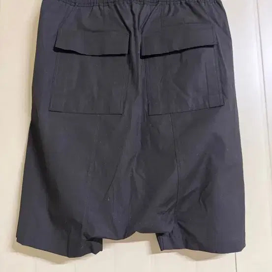 [BUNJANG] Rick Owens Black Drawstring Shorts / 52) 릭오웬스 드로우스트링 쇼츠 팬츠 블랙