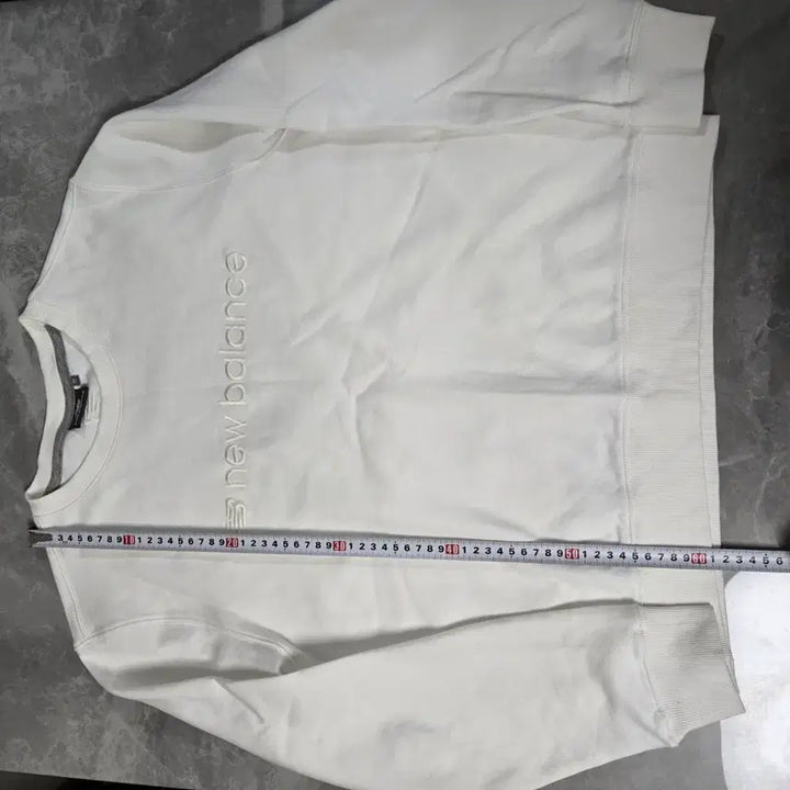 [BUNJANG] New Balance White Sweatshirt / 뉴발란스 화이트 맨투맨