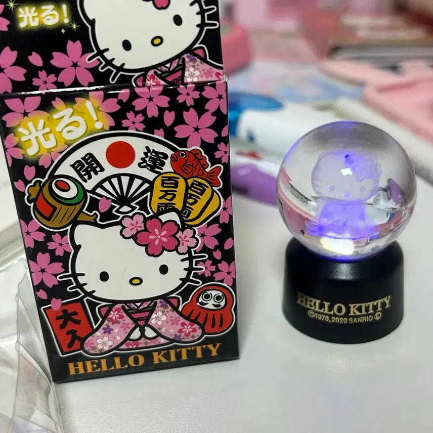 [BUNJANG] Sanrio Hello Kitty Glow-in-the-Dark Ball Mood Lamp Vintage / 개봉 ㅇ) 산리오 키티 야광 볼 고전 키티 무드등 빈티지