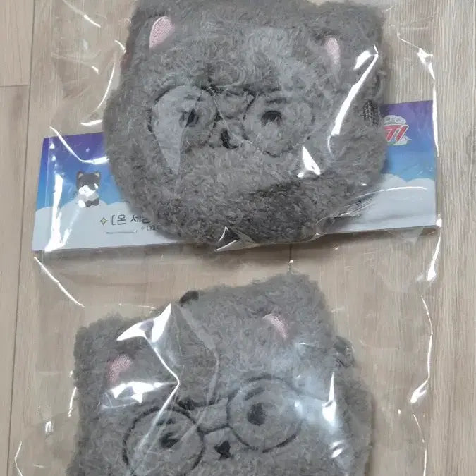[BUNJANG] T1 Faker Home Ground Onseti Pouch with Photocard / T1 티원 페이커 faker 홈그라운드 온세티 인형 파우치, 포카