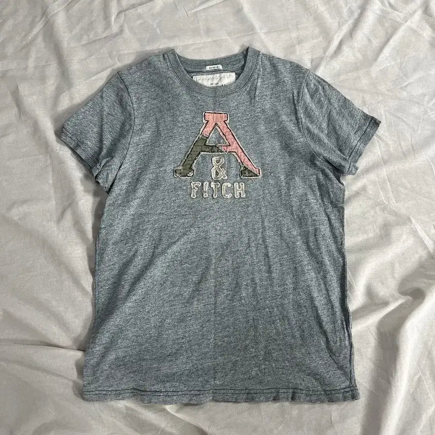 [BUNJANG] Abercrombie &amp; Fitch Patch Short Sleeve T-Shirt Grey / 아베크롬비 앤 피치 정품 핑크그린 패치 반팔 그레이