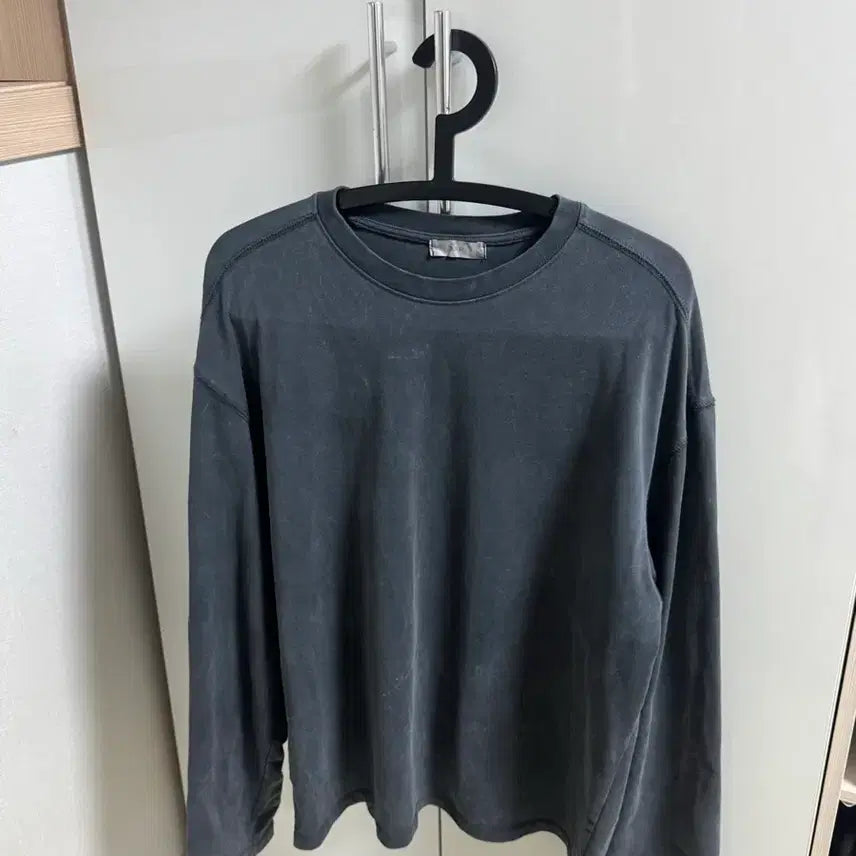 [BUNJANG] ASPESI Vintage Washed Long Sleeve Navy / 애습 빈티지 워싱 롱슬리브 네이비