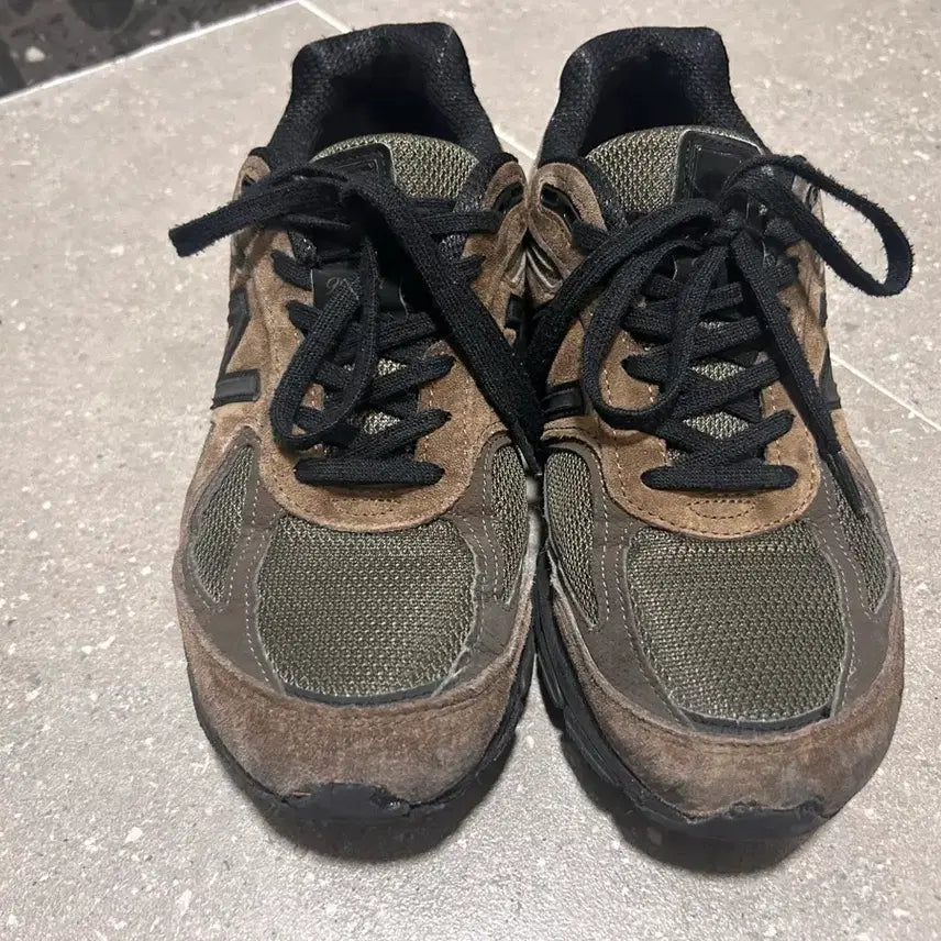 [BUNJANG] New Balance 990 v4 Military Green 260 / 뉴발란스 990 v4 밀리터리 그린 260