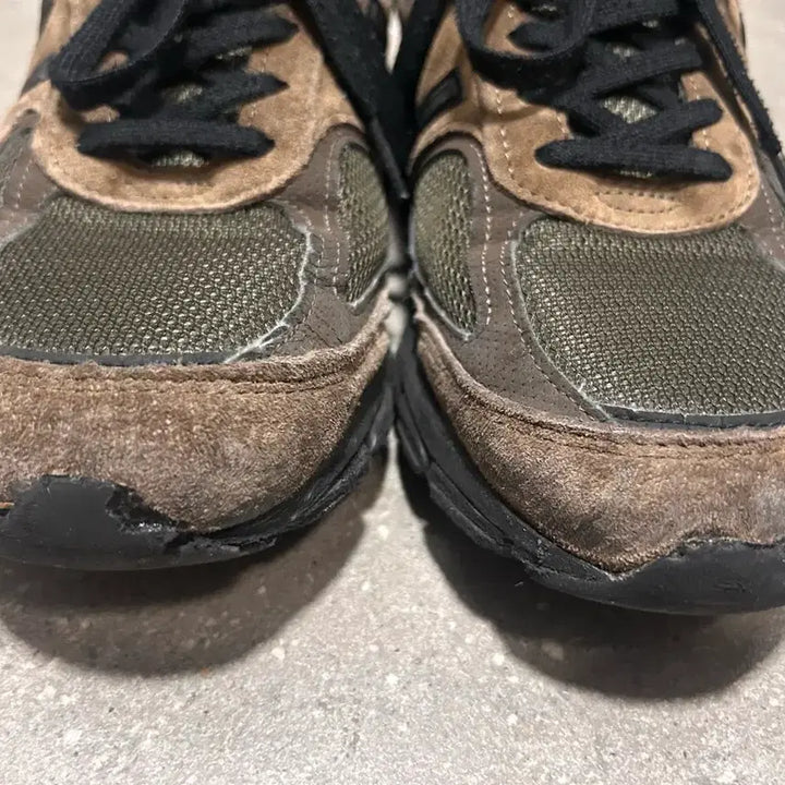 [BUNJANG] New Balance 990 v4 Military Green 260 / 뉴발란스 990 v4 밀리터리 그린 260