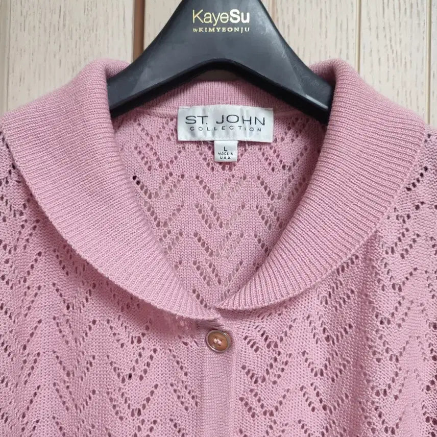 [BUNJANG] ST. JOHN Collection Line Punching Knit Cardigan / ST.JOHN 센존 니트 블라우스