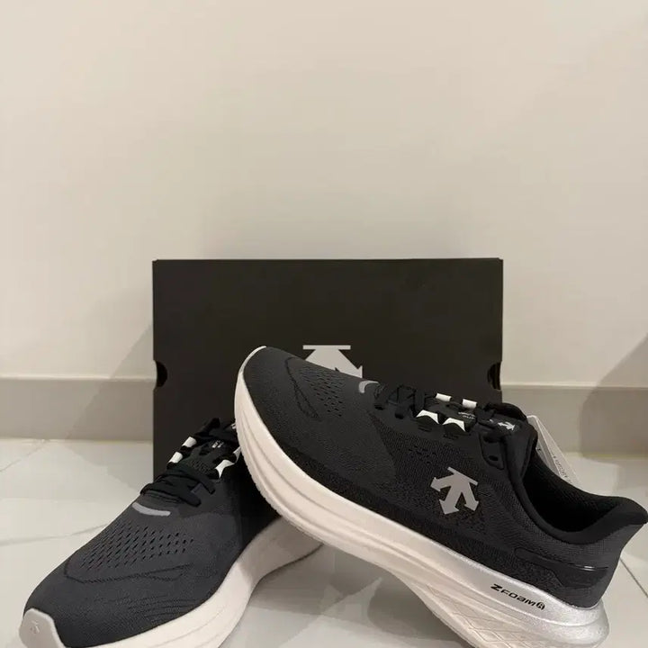 [BUNJANG] Descente Enerzite Super V4 Running Shoes / 데상트 고급 런닝화 에너자이트 슈퍼 V4 ENERZITE SUPER V4