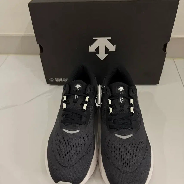 [BUNJANG] Descente Enerzite Super V4 Running Shoes / 데상트 고급 런닝화 에너자이트 슈퍼 V4 ENERZITE SUPER V4