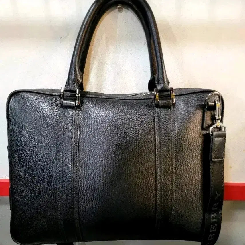 [BUNJANG] Burberry London Newbury Leather Briefcase / 정품 버버리 런던 뉴버그 레더 브리프케이스  서류가방