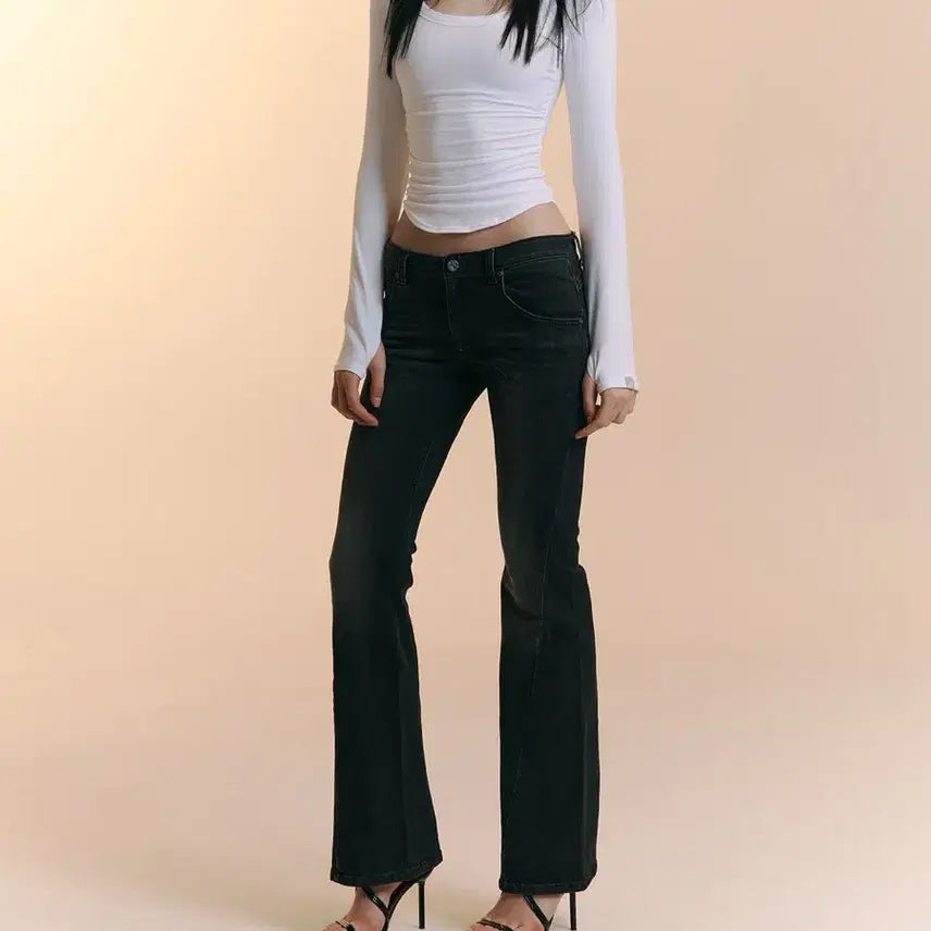 [BUNJANG] Please Follow Momo Shirring Top / 플리즈노팔로우 모모셔링탑