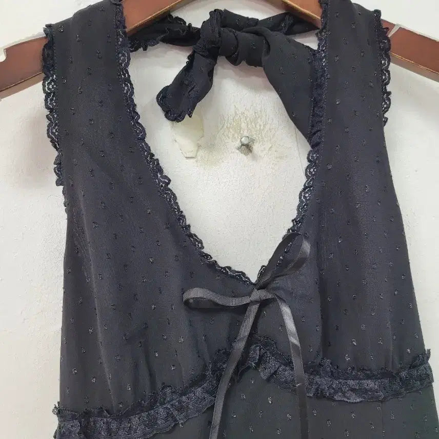 [BUNJANG] ARIES Black Halterneck Ribbon Sleeveless Dress / ARIES 블랙 홀터넥 리본 민소매 원피스