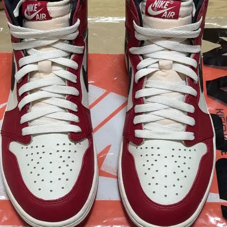 [BUNJANG] Air Jordan 1 Retro High OG Chicago 2022 (Size 275) / 275 | 조던1 레트로 하이 OG 시카고 2022