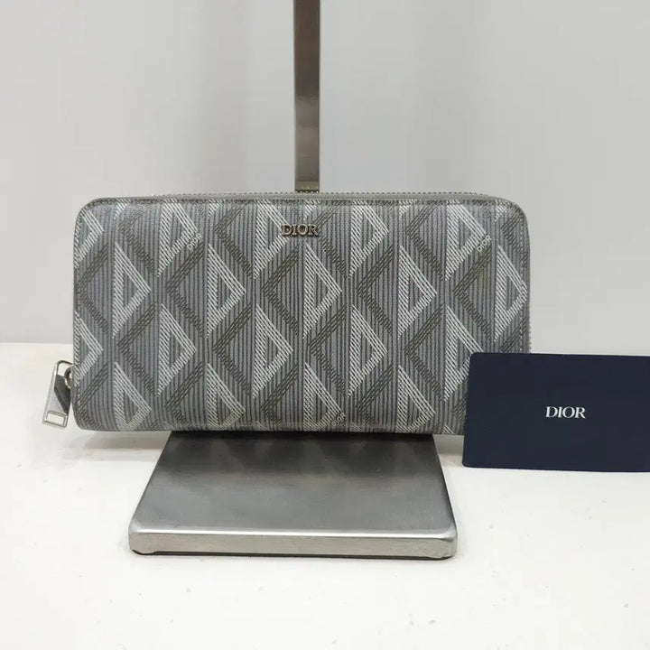 [BUNJANG] Christian Dior CD Diamond Zip Around Wallet / [정품] 디올 CD 다이아몬드 지퍼 장지갑