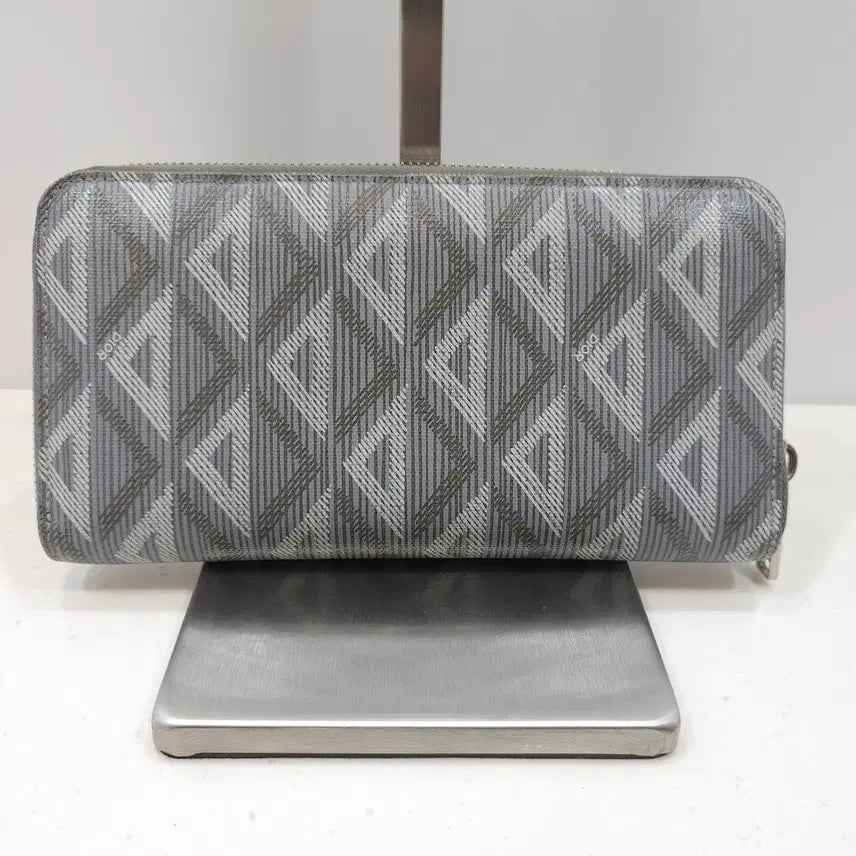 [BUNJANG] Christian Dior CD Diamond Zip Around Wallet / [정품] 디올 CD 다이아몬드 지퍼 장지갑