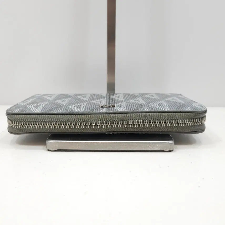 [BUNJANG] Christian Dior CD Diamond Zip Around Wallet / [정품] 디올 CD 다이아몬드 지퍼 장지갑