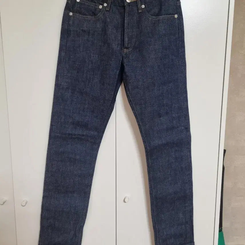 [BUNJANG] A.P.C. Petit New Standard Raw Denim Jeans / A.P.C. 아페쎄 쁘띠 뉴 스탠다드 생지 데님 26