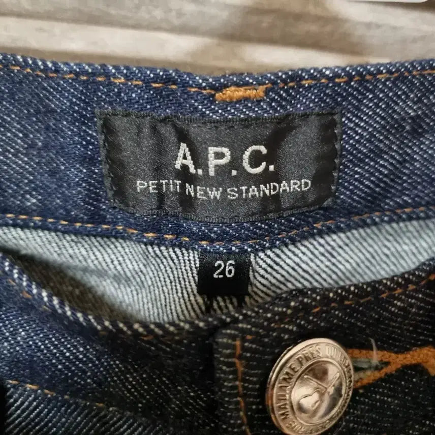 [BUNJANG] A.P.C. Petit New Standard Raw Denim Jeans / A.P.C. 아페쎄 쁘띠 뉴 스탠다드 생지 데님 26