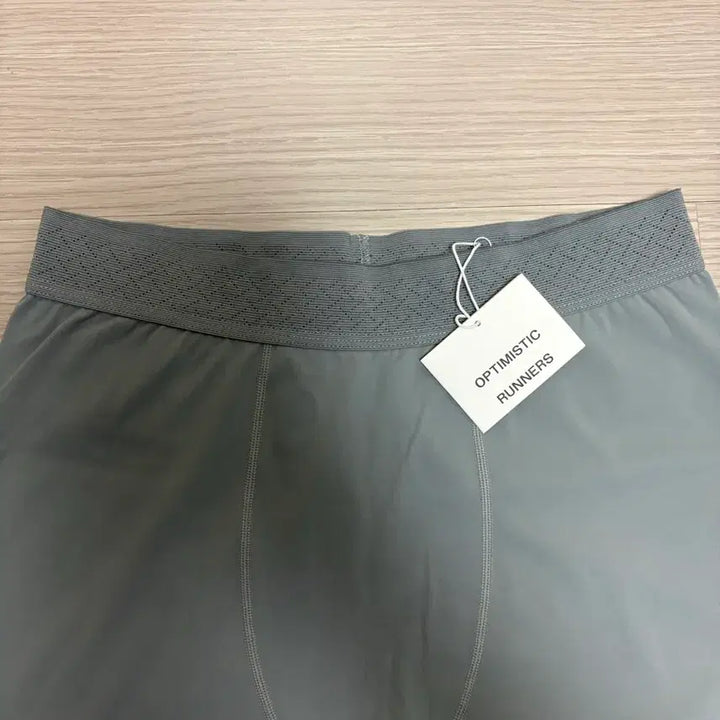 [SOLD OUT] 옵티미스틱러너스 하프 타이즈(m 30-31)