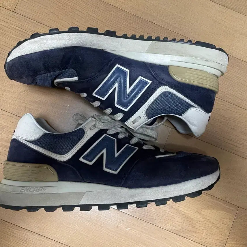 [BUNJANG] New Balance 574 Legacy Navy Sneakers / 뉴발란스 574 레거시 네이비 (275)