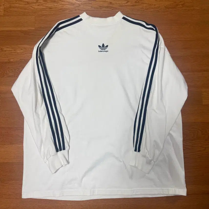 [BUNJANG] Balenciaga x Adidas Oversized Long Sleeve White / [2]발렌시아가x아디다스 오버사이즈 롱슬리브 화이트