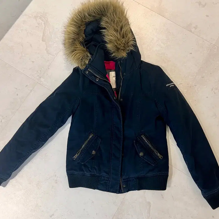 [BUNJANG] Abercrombie Navy Hooded Fur Puffer Jacket / 아베크롬비 네이비 후드 퍼 패딩