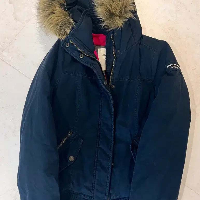 [BUNJANG] Abercrombie Navy Hooded Fur Puffer Jacket / 아베크롬비 네이비 후드 퍼 패딩