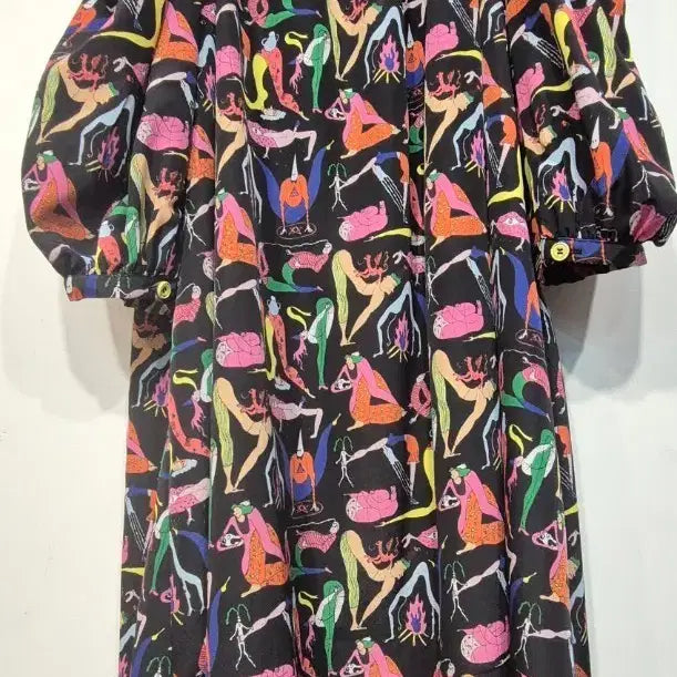 [BUNJANG] Jucy Judy Multi Print Off-Shoulder Dress / 쥬시쥬디 멀티 프린트 오프숄더 원피스
