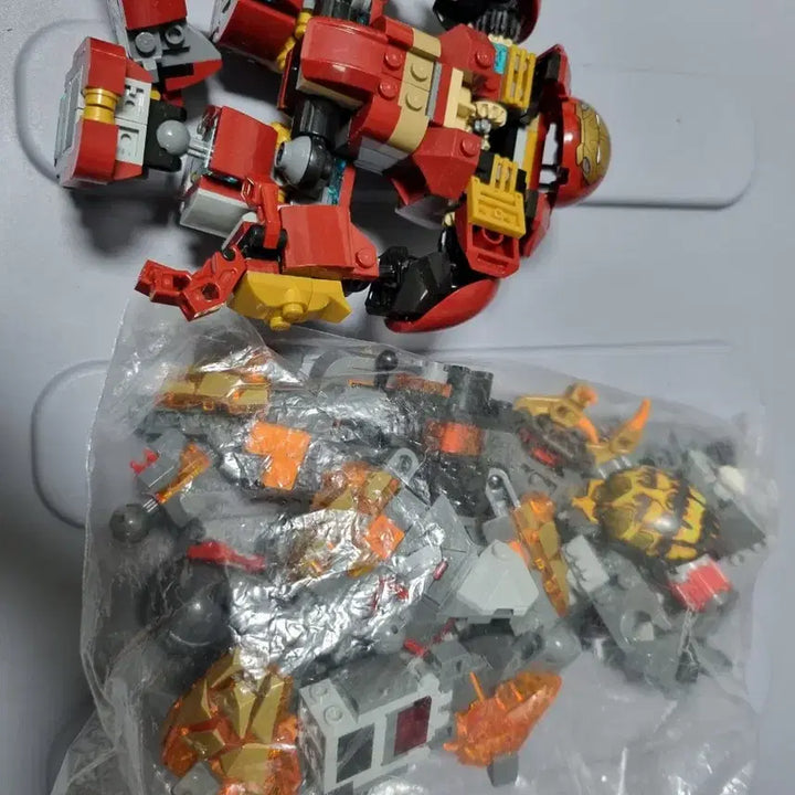 [BUNJANG] LEGO Iron Man Bulk Building Parts / 레고 몰튼 아이언맨 벌크  조립 부품들
