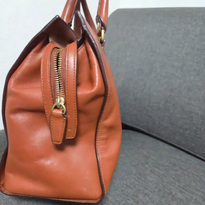 [BUNJANG] Coach Vintage Brown Leather Tote Bag with Tassel Charm / 코치 빈티지 브라운 레더 토트백 태슬참 대용량 올드머니 숄더백