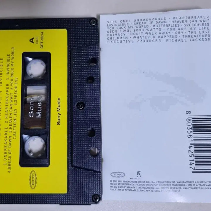 [BUNJANG] Michael Jackson Invincible Unsealed Cassette Tape / 마이클잭슨 Invincible (개봉 카세트테이프)