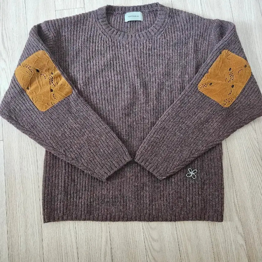 [BUNJANG] Martin Plan Hera Patch Knit Orange Brown / [m] 마틴플랜 헤라 패치 니트 오렌지 브라운