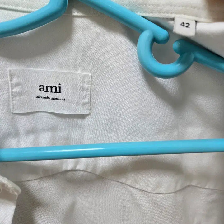 [BUNJANG] AMI Small Heart White Shirt / 아미 스몰 하트 화이트 셔츠 판매합니다.
