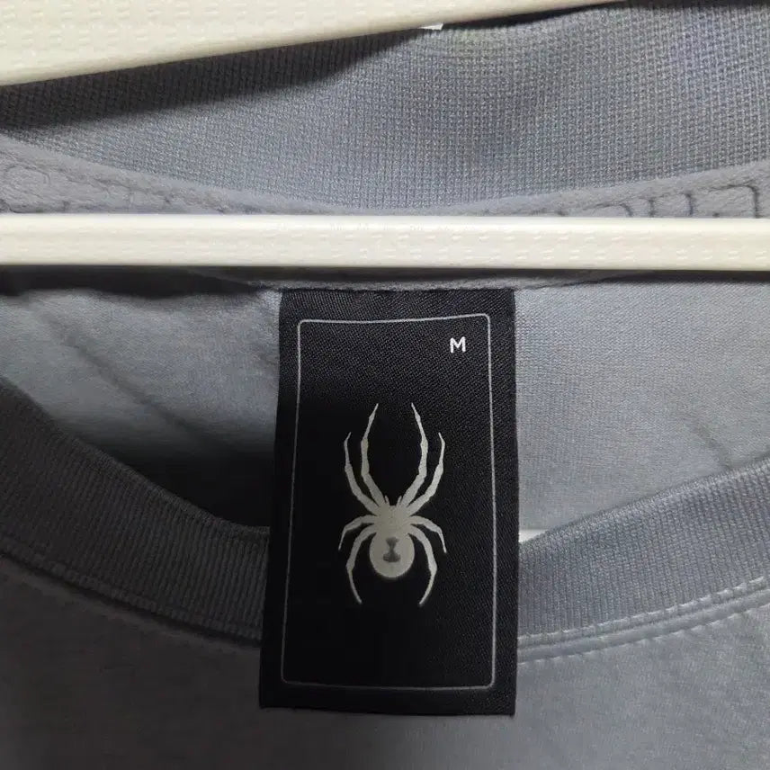 [BUNJANG] Spider Gray Short-Sleeve T-Shirt Size 100 / 스파이더 그레이 반팔 티셔츠 100